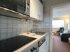 Schöne 1-Zimmerwohnung mit traumhaftem Nordseeblick in Hörnum - Küche mit Wohnbereich